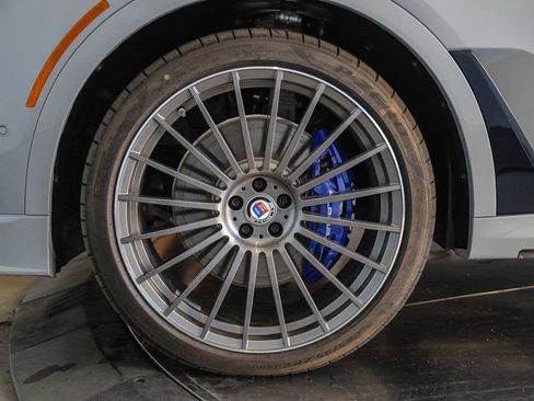 New 2025 BMW ALPINA XB7 image 7