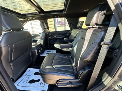 Used 2018 Ford Expedition Limited AWD/4WD image 12