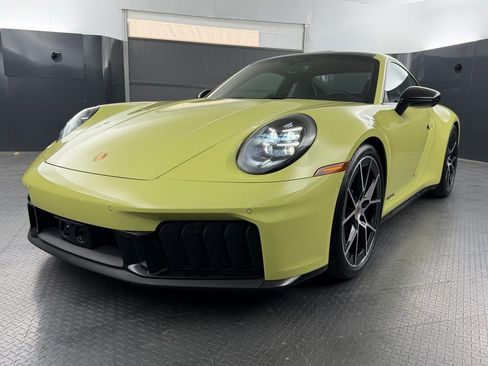 Used 2025 Porsche 911 Carrera 4 GTS image 34