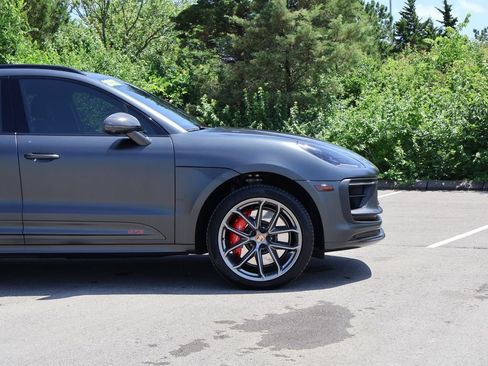 Certified 2025 Porsche Macan GTS AWD/4WD image 10