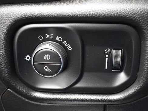 Used 2023 RAM 1500 Big Horn AWD/4WD image 22