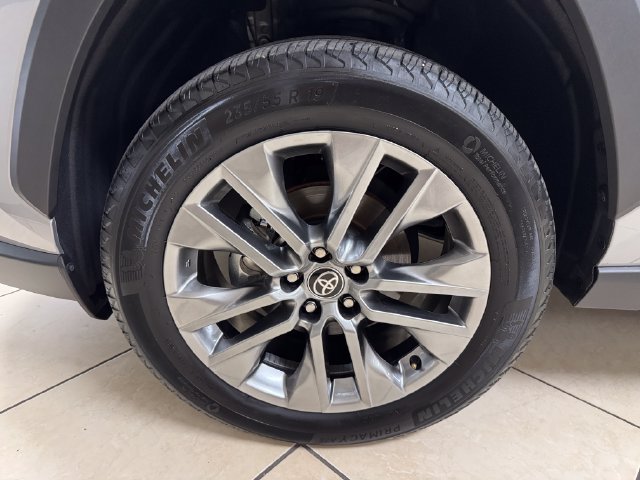 Used 2025 Toyota RAV4 XLE Premium FWD image 23