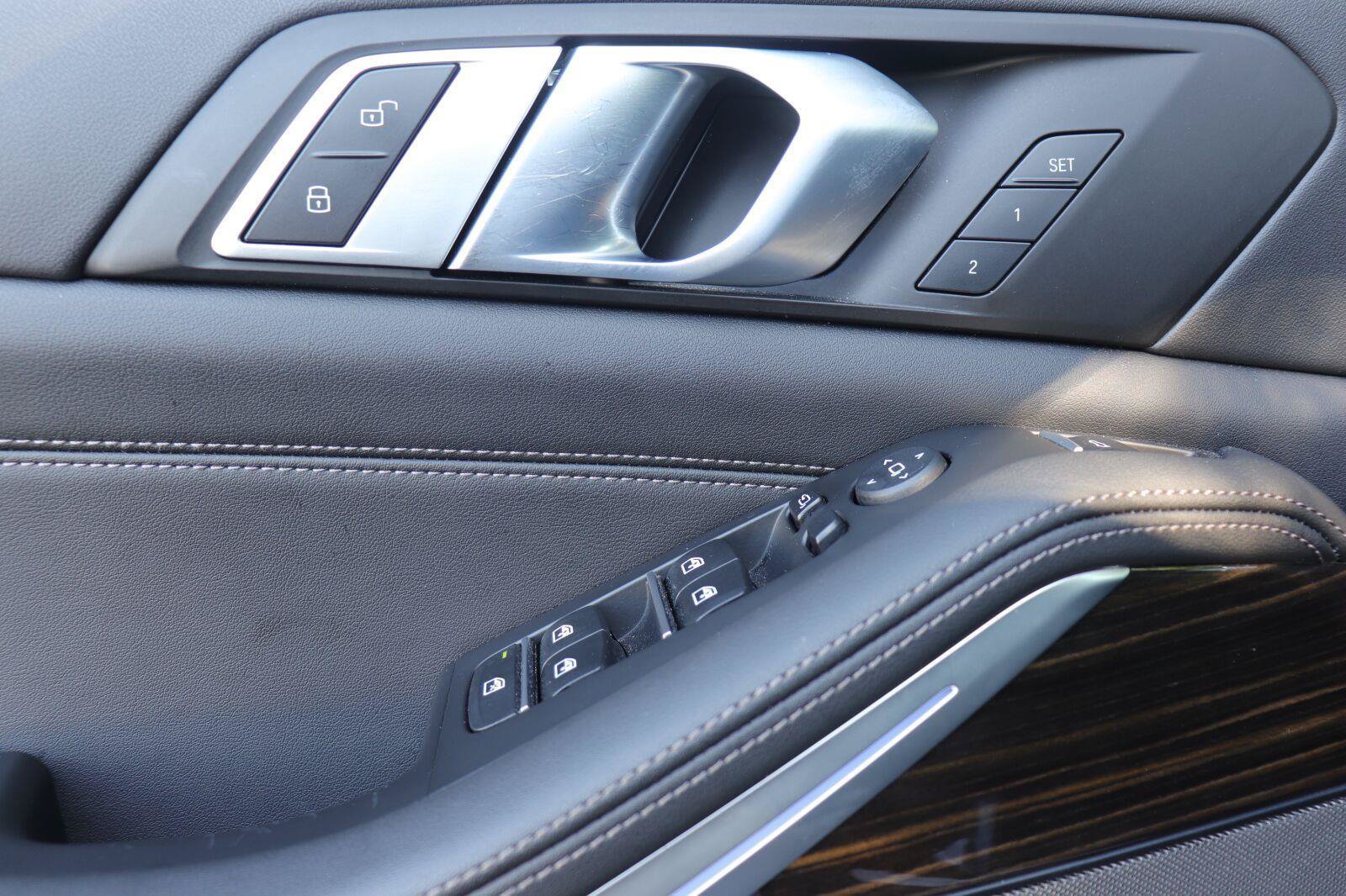 Used 2024 BMW X5 sDrive40i w/ Premium Package RWD image 24
