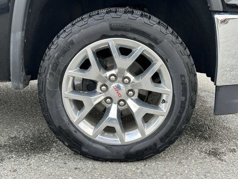 Used 2018 GMC Sierra 1500 SLT w/ SLT Premium Package image 9