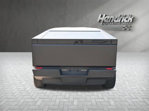Used 2024 Tesla Cybertruck AWD Crew Cab image 10