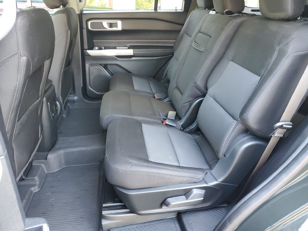 Used 2022 Ford Explorer XLT RWD image 13