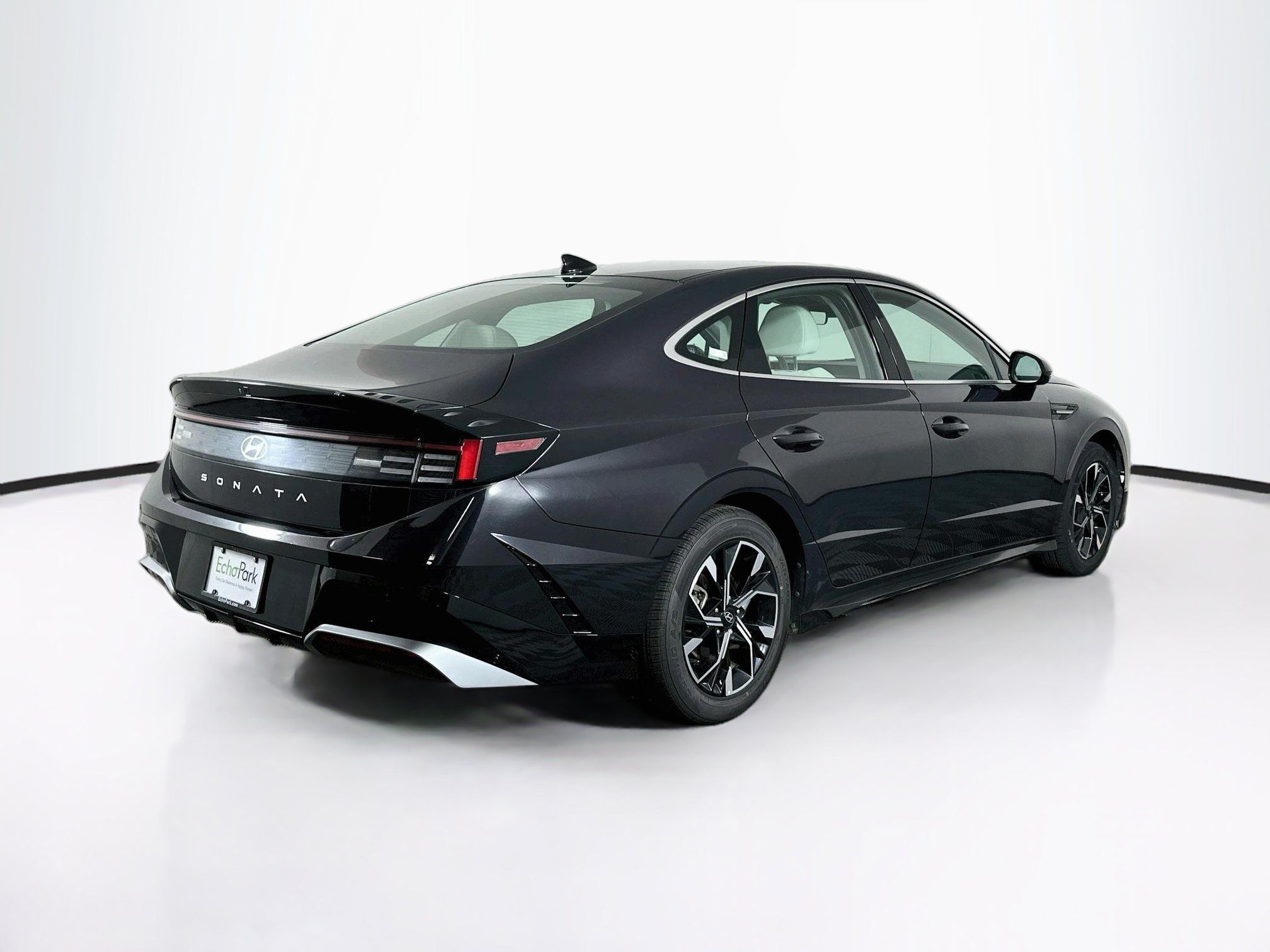 Used 2025 Hyundai Sonata SEL FWD image 9