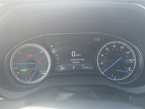 Used 2022 Toyota Venza XLE image 24