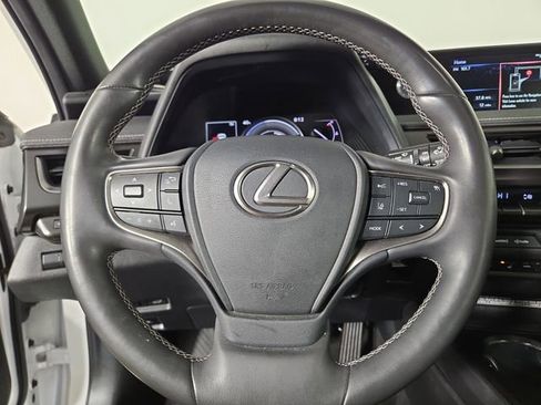 Used 2022 Lexus UX 250h w/ Premium Package image 23