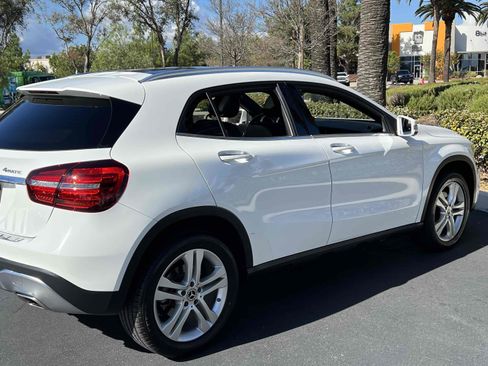 Used 2019 Mercedes-Benz GLA 250 4MATIC w/ Premium Package image 49