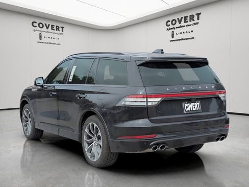 New 2025 Lincoln Aviator 2WD w/ Jet Appearance Package image 3