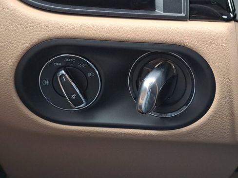 New 2026 Porsche Macan image 28