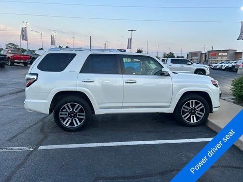 Used 2022 Toyota 4Runner Limited AWD/4WD image 6
