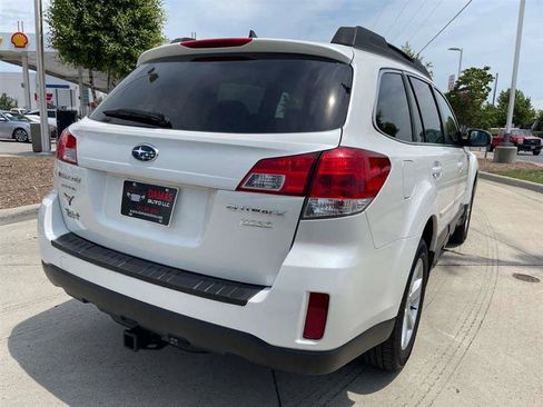 Used 2014 Subaru Outback 2.5i Premium AWD/4WD image 20