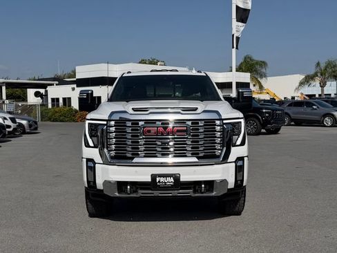 Used 2024 GMC Sierra 2500 Denali w/ Denali Reserve Package AWD/4WD image 2