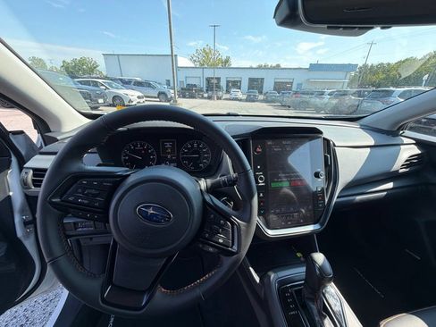 Used 2025 Subaru Crosstrek 2.5i Limited w/ Crosstrek Mirror Package AWD/4WD image 15