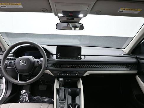 Used 2023 Honda Accord LX image 17
