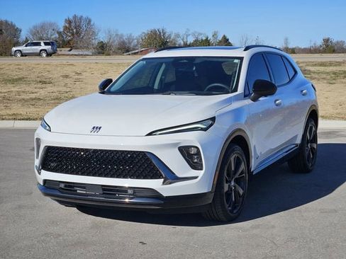 New 2025 Buick Envision Sport Touring image 2