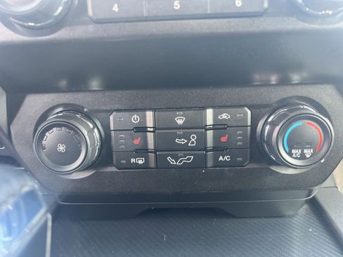 Certified 2020 Ford F150 XLT w/ Equipment Group 302A Luxury AWD/4WD image 29
