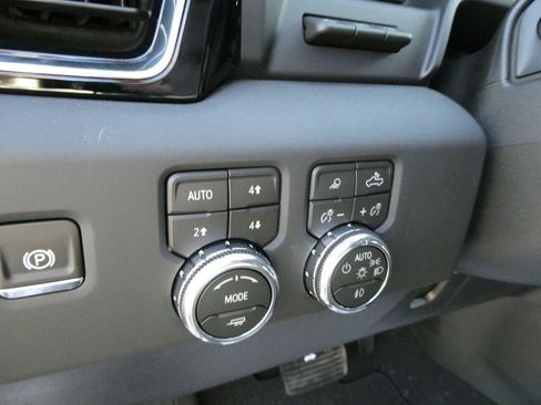 New 2026 GMC Sierra 2500 Denali w/ Denali Reserve Package AWD/4WD image 25