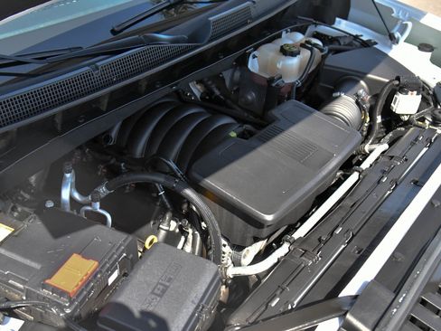 Used 2024 Chevrolet Silverado 1500 LT w/ Protection Package AWD/4WD image 45