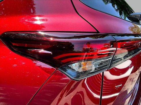 Used 2026 Toyota Highlander XSE AWD/4WD image 27