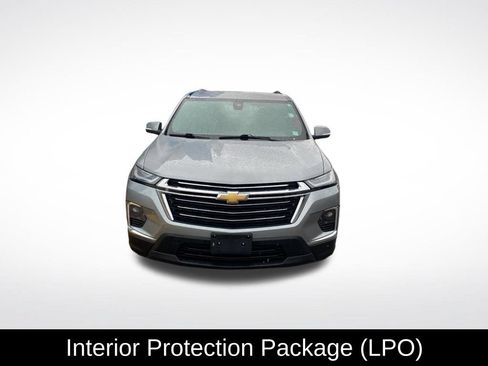 Used 2023 Chevrolet Traverse LT AWD/4WD image 2