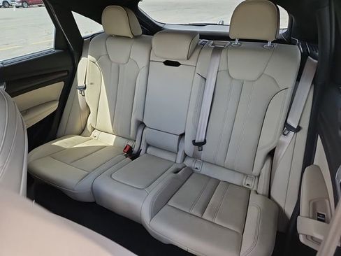 Used 2023 Audi Q5 2.0T Prestige AWD/4WD image 9
