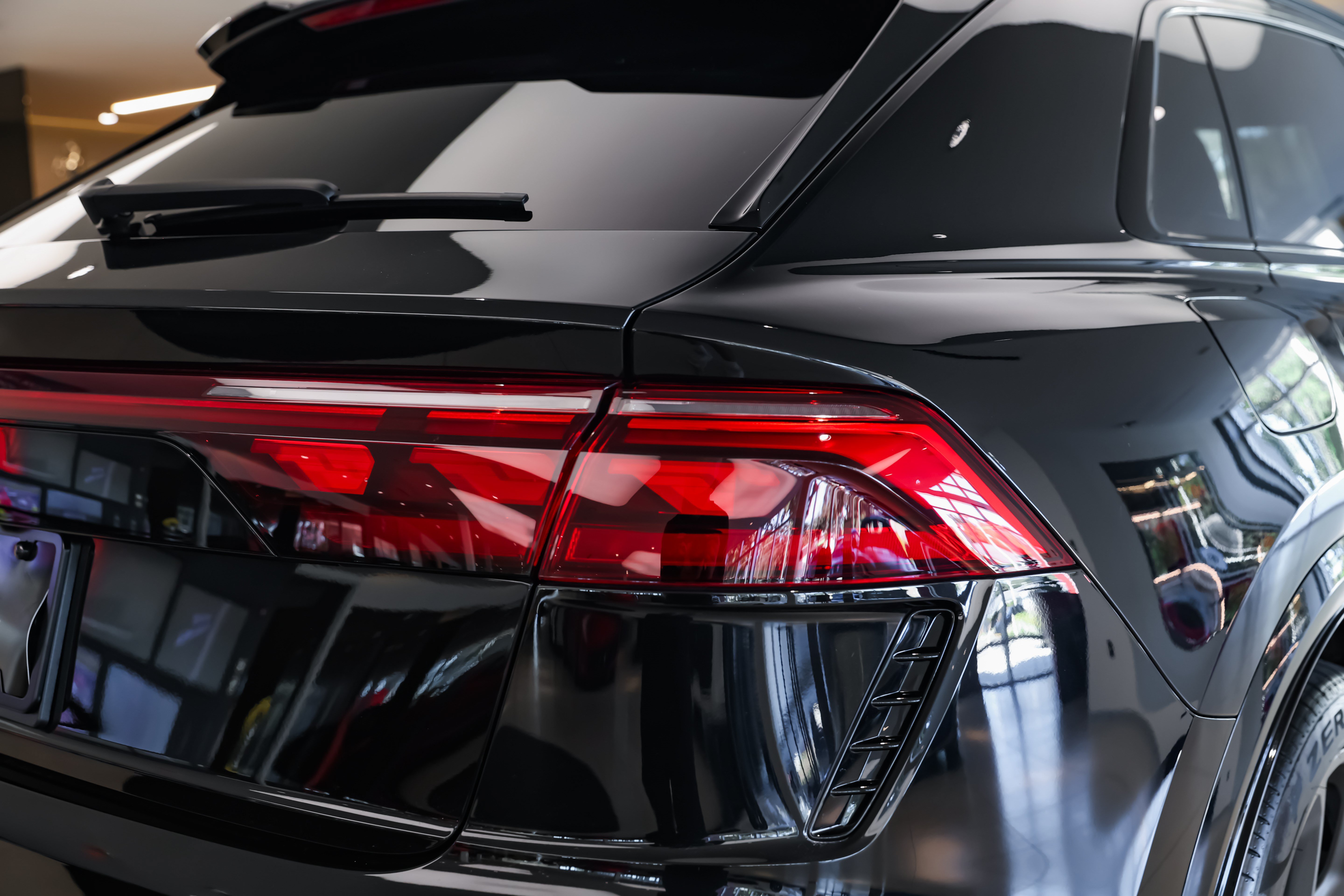 Used 2026 Audi RS Q8 performance AWD/4WD image 11