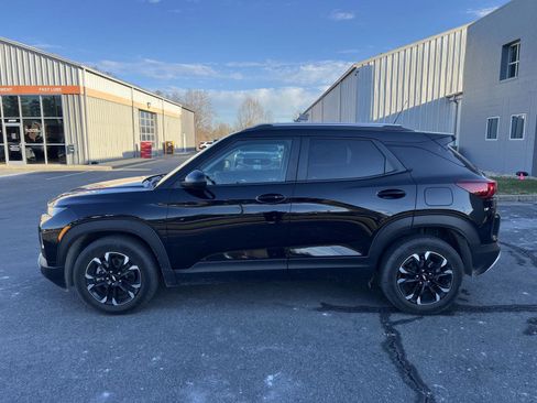 Used 2022 Chevrolet TrailBlazer LT w/ Convenience Package image 6