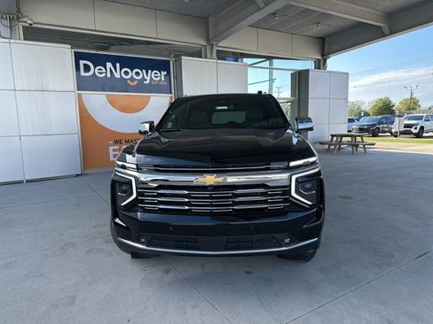 New 2025 Chevrolet Suburban Premier image 2