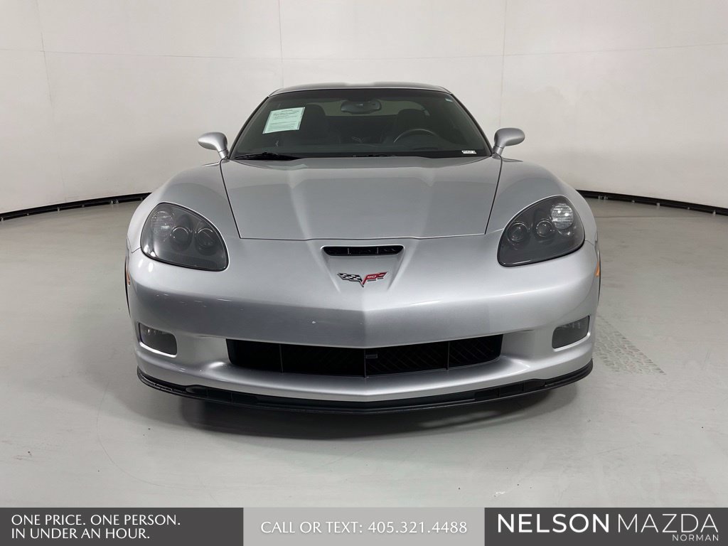 Used 2013 Chevrolet Corvette Grand Sport w/ 3LT Preferred Equipment Group RWD image 2