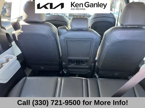 Certified 2024 Kia Carnival LX image 53