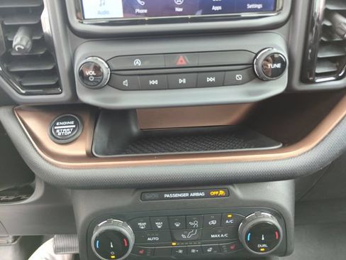 Certified 2022 Ford Bronco Sport Outer Banks w/ Tech Package AWD/4WD image 28
