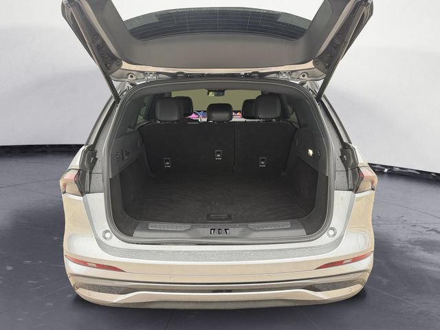 Used 2024 Lincoln Nautilus Reserve w/ Jet Appearance Package (87T) AWD/4WD image 18