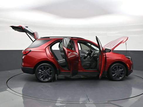 Used 2024 Chevrolet Equinox RS FWD image 26