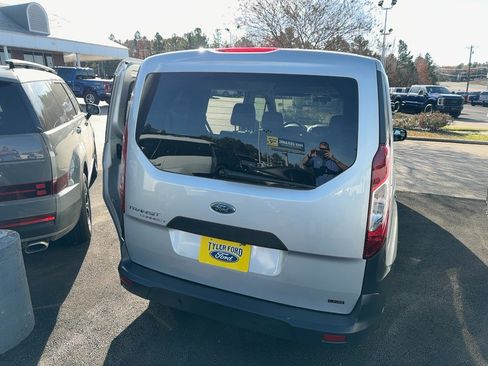 Used 2017 Ford Transit Connect XL image 7