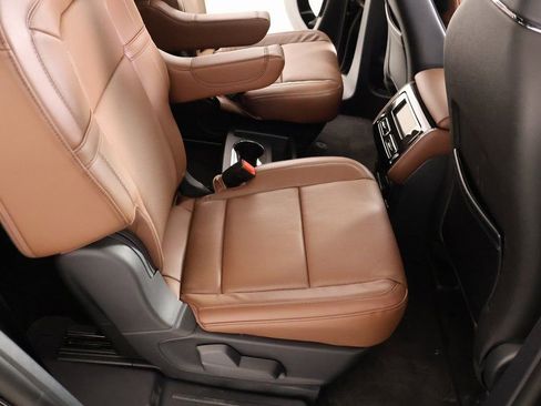 New 2026 Lincoln Aviator Reserve w/ Luxury Package image 16