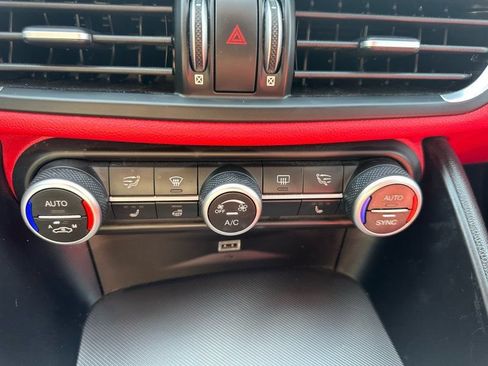 Used 2019 Alfa Romeo Giulia Ti Sport w/ Quick Order Package 22S Sport AWD/4WD image 21