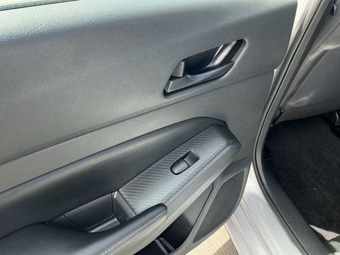 Used 2024 Nissan Altima 2.5 SV FWD image 15