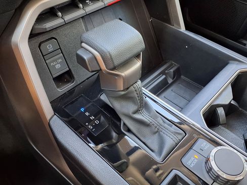 Used 2024 Toyota Tundra SR5 AWD/4WD image 19