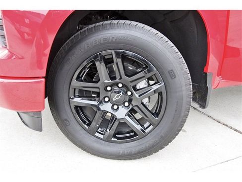 Used 2024 Chevrolet Silverado 1500 Custom image 27