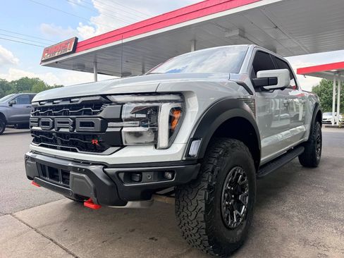 Used 2024 Ford F150 Raptor w/ Equipment Group 803A Raptor R AWD/4WD image 17