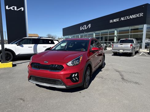 Certified 2020 Kia Niro LXS image 8