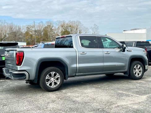 Used 2025 GMC Sierra 1500 SLT image 3