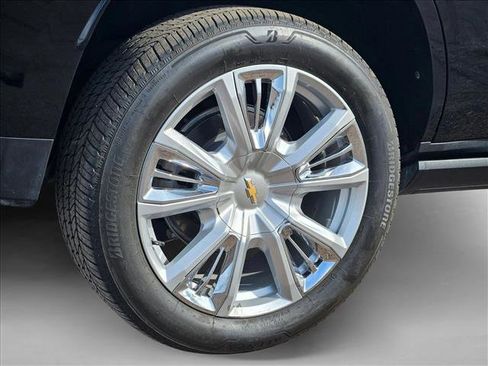 Used 2024 Chevrolet Tahoe High Country w/ Premium Package RWD image 22