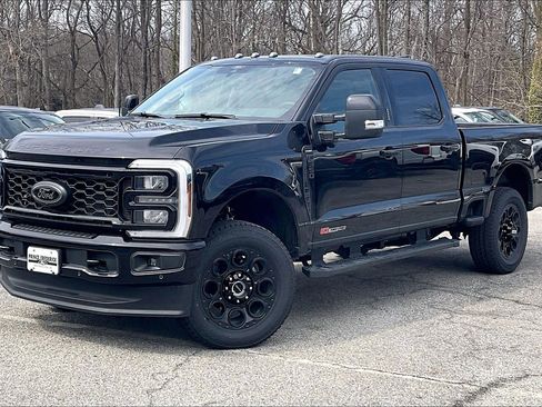 New 2026 Ford F350 Lariat w/ Black Appearance Package AWD/4WD image 2