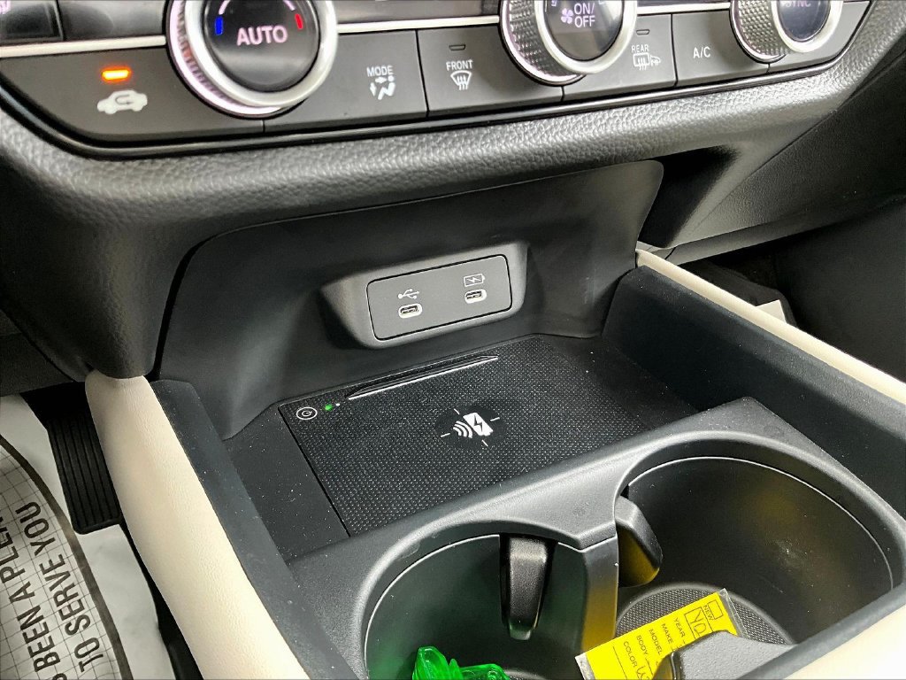 Used 2026 Honda HR-V EX-L image 17