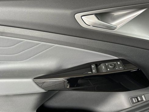 New 2026 Volkswagen ID.4 Pro S Plus image 10