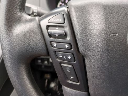 Used 2022 Nissan Frontier SV AWD/4WD image 23